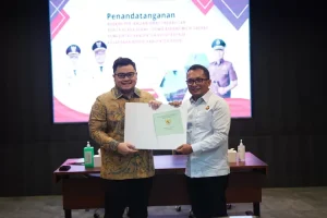 Mas Dhito Serahkan Hibah Tanah Pemkab Kediri ke Kejaksaan, Berharap Layanan Pada Masyarakat Semakin Meningkat