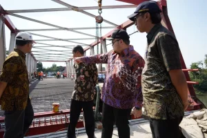 Progres Pembangunan Jembatan Jongbiru, Mas Dhito : Awal Juli Akan Kita Resmikan untuk Dibuka