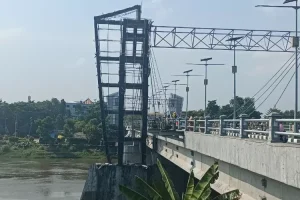 Kabakaran Penyangga Jembatan Brawijaya Kota Kediri, Diduga Ini Penyebabnya