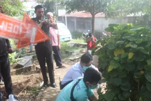 Warga Desa Tunjungsekar, Lowokwaru, Malang, Geger, Bayi Laki-Laki Dibuang di Makam, Dibungkus Kain Kafan