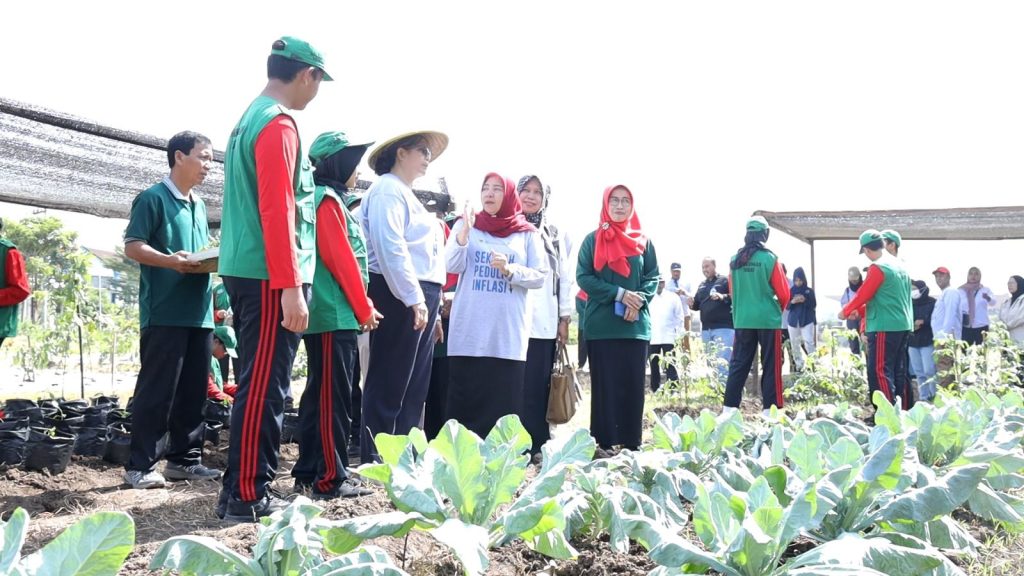 Sekolah Peduli Inflasi Disambut Baik, Pj Wali Kota Kediri Zanariah Harapkan Anak-anak Paham Komoditas Pangan Penyumbang Inflasi