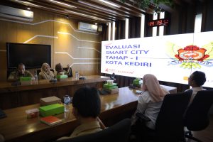 Pemkot Kediri Paparkan Progres Smart City Kota Kediri Minim Kendala dalam Evaluasi Tahap I