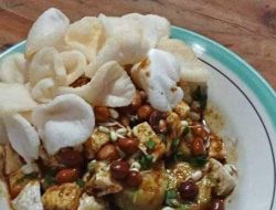 Dari Rawon hingga Rujak Cingur: Eksplorasi Kuliner Jawa Timur yang Menggoda