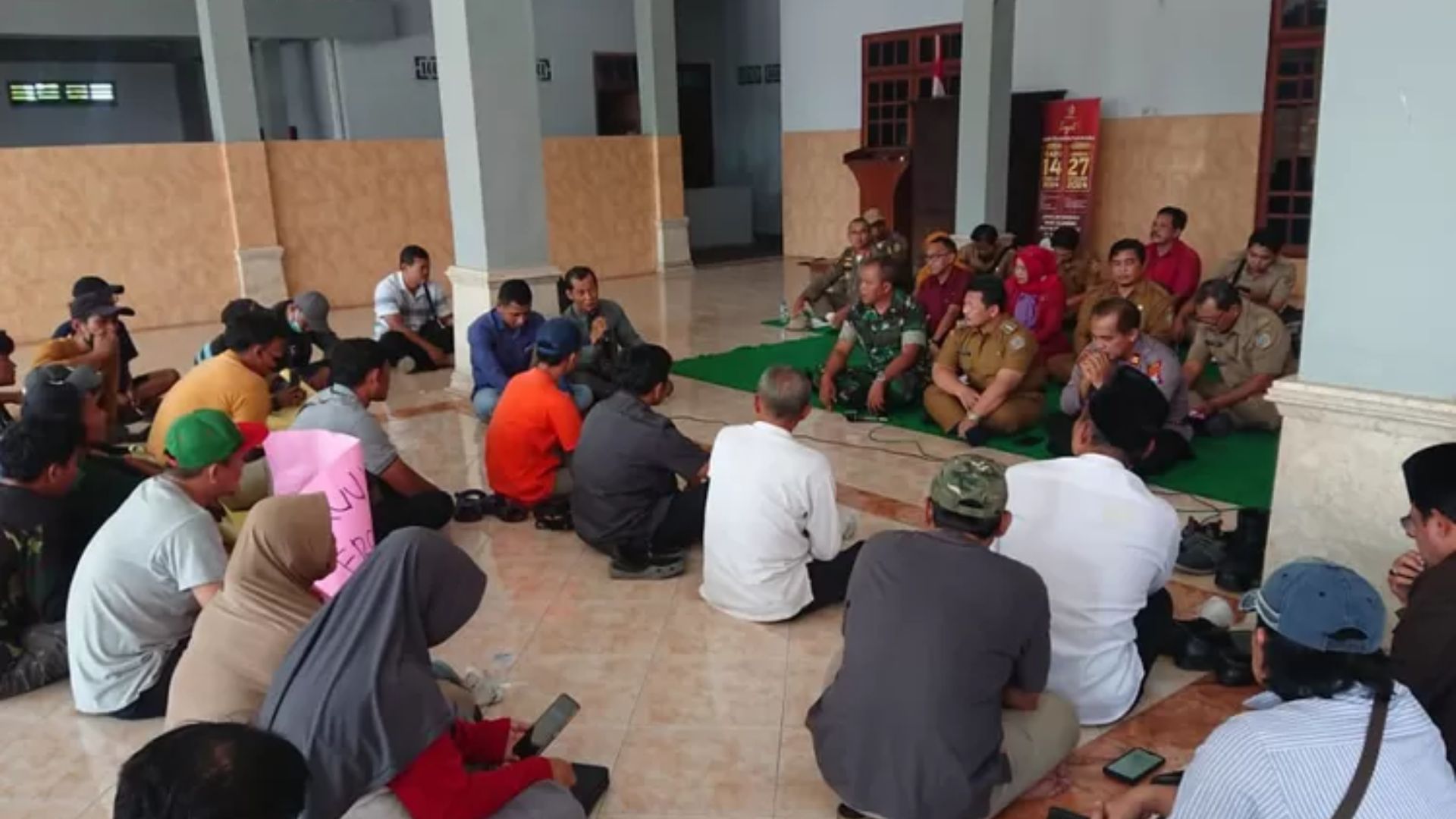 Takut Tercemar Limbah! Warga Desa Bandung Tulungagung Tolak Pembangunan Cold Storage