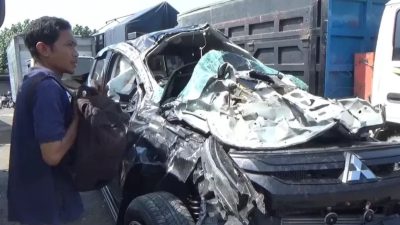 Dua Mobil Bea Cukai Kediri Kecelakaan Gegara Kejar Pengedar Rokok Ilegal di Tol Jomo, 4 Korban Sedang Dirawat