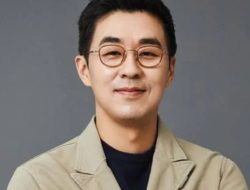 Park Ji Won CEO HYBE Resign Ditengah Konflik dengan ADOR