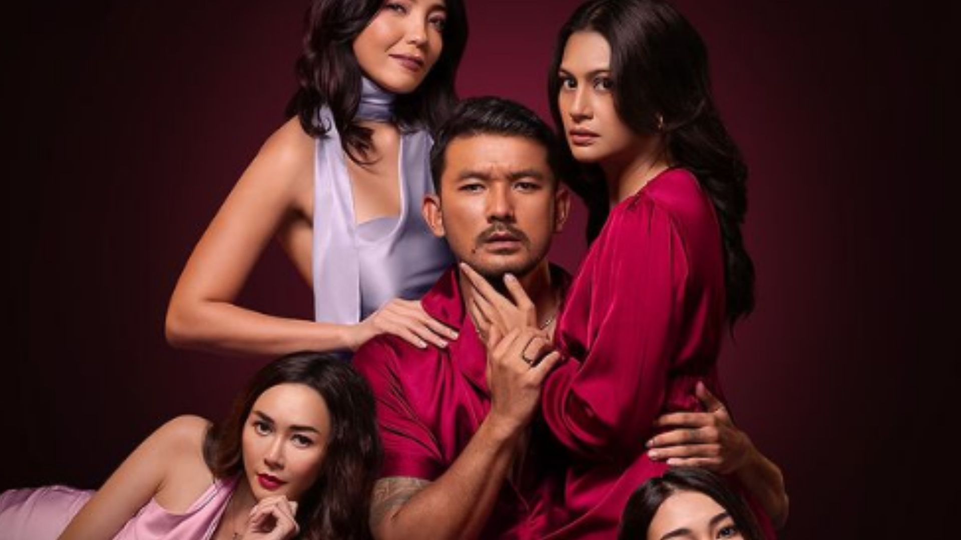 Belum Rilis! Series Gelas Kaca Sudah Jadi Perbincangan Netizen Gegara Adegannya yang Hot