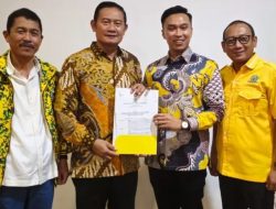 Partai Golkar Resmi Tetapkan Yuhronur Efendi dan Dirham Akbar Aksara sebagai Calon Bupati dan Wakil Bupati Lamongan 2024
