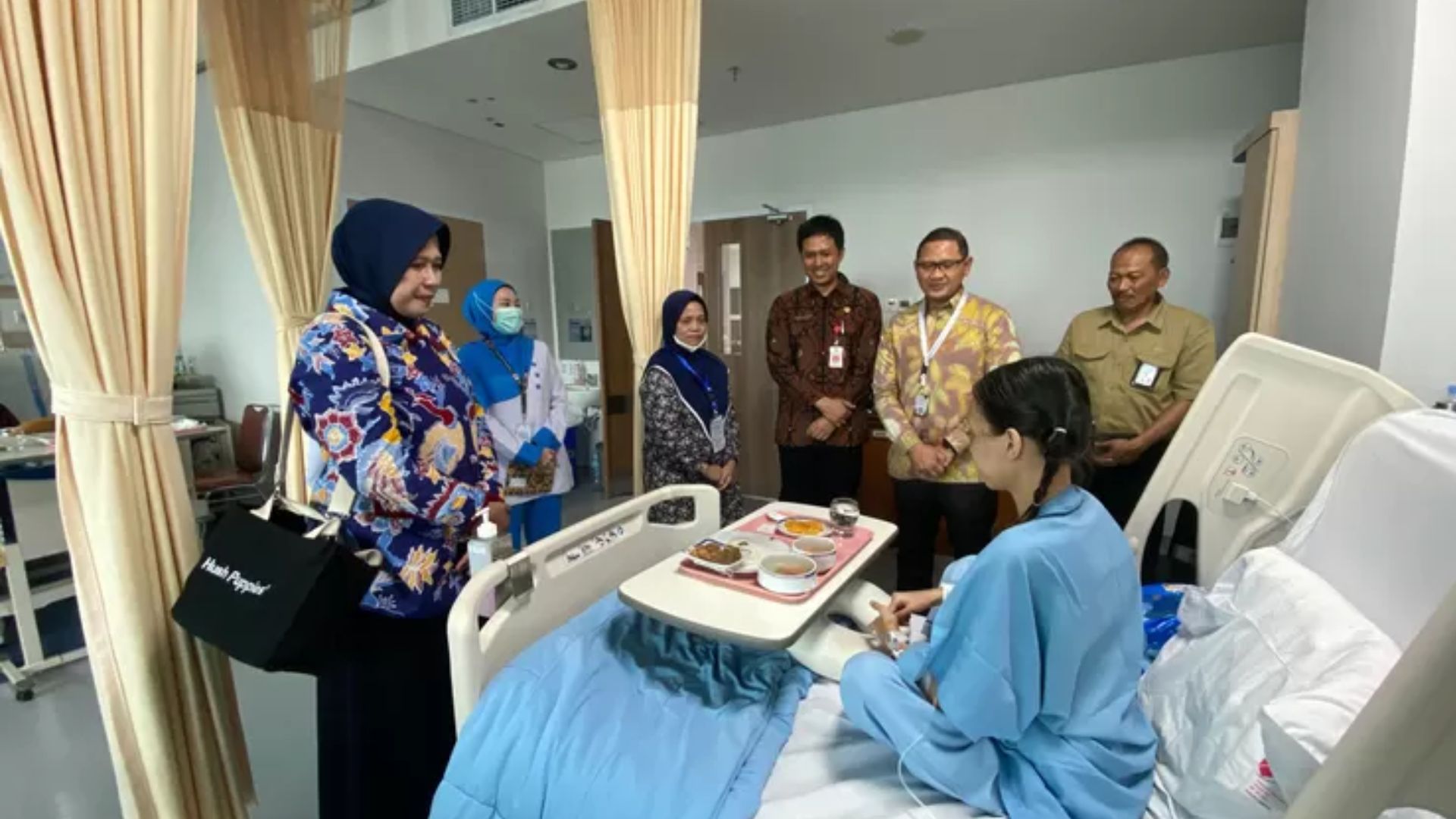 Kisah Aliena Anggraeni Gadis 20 Tahun Asal Kota Batu yang Berjuang Jalani Operasi Jantung