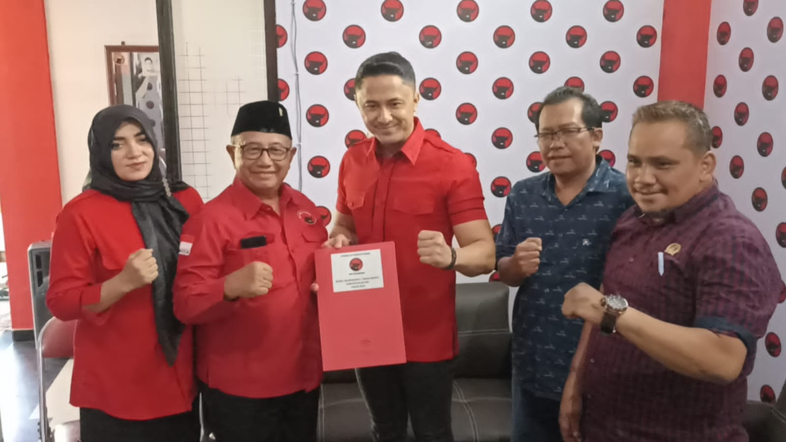 Rekom PDIP pada Bambang Rianto-Hengky Kurniawan Sebagai Calon Wali Kota dan Wakil Wali Kota Blitar Tinggal Menunggu Surat Resmi DPP