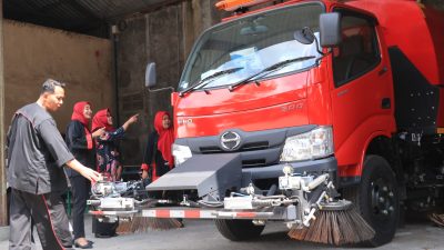 DLH Ponorogo Beli Truk Road Sweeper Senilai Miliaran Rupiah, Tapi Belum Beroperasi, Ini Sebabnya