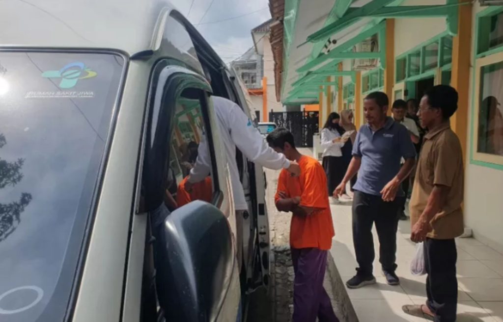 Puluhan ODGJ Asal Tulungagung Dibawa ke RSJ Lawang Malang untuk Dapatkan Penanganan Medis 