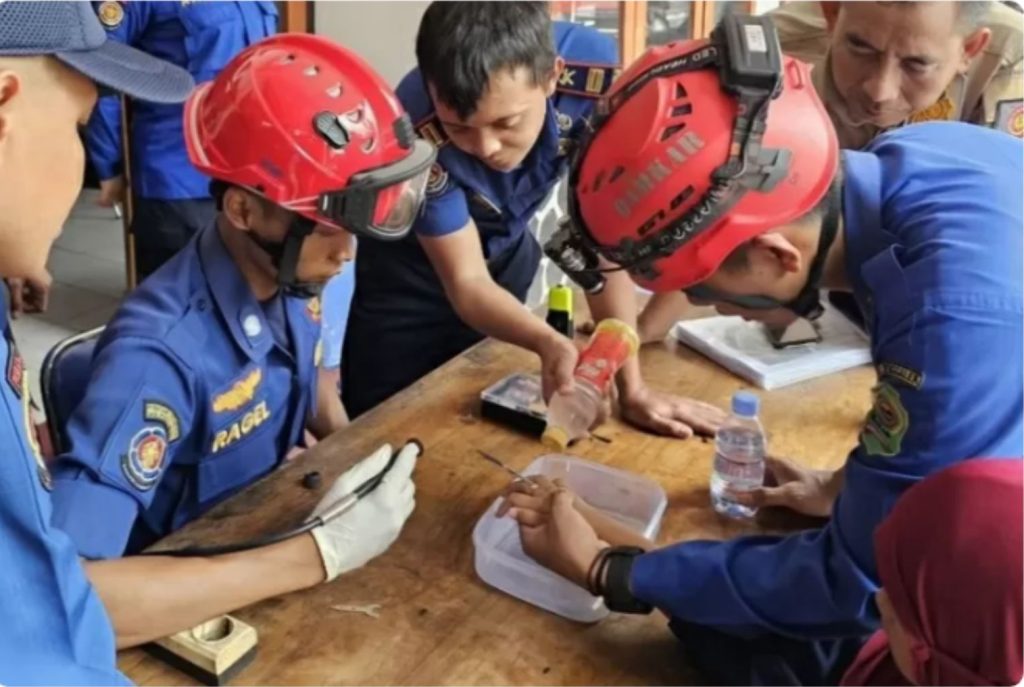 Jari Anak di Trenggalek Makin Membengkak, Orang Tua Panggilkan Pemadam Kebakaran 