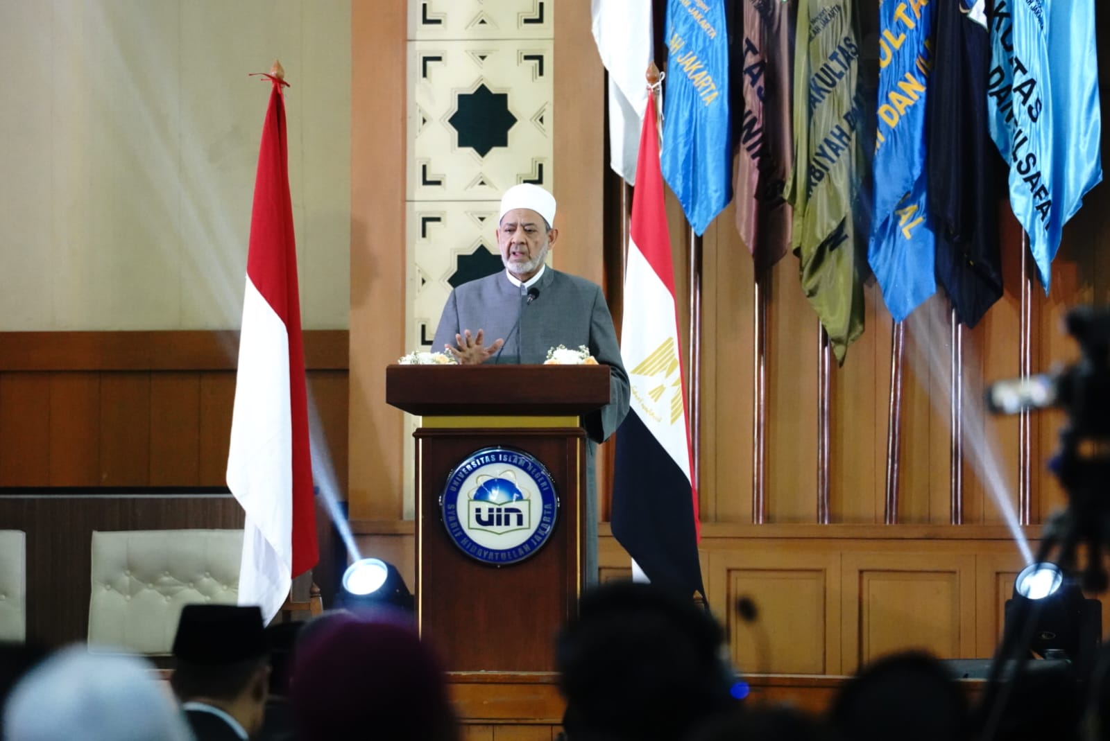 Sampaikan Kuliah Umum di UIN Jakarta, Grand Syekh Al Azhar Serukan Kerukunan Umat