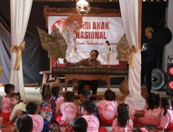 Polsek Plemahan dan TK Dharma Wanita Mengadakan Peringatan Hari Anak Nasonal di Tegowangi, Ini Kegiatannya