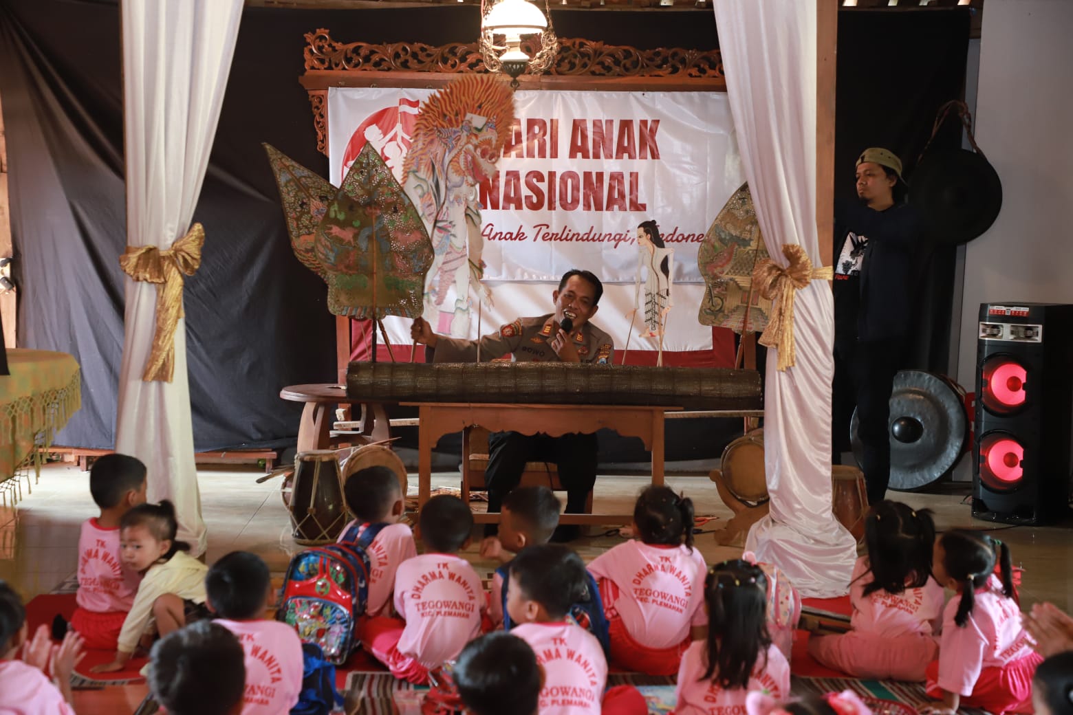 Polsek Plemahan dan TK Dharma Wanita Mengadakan Peringatan Hari Anak Nasonal di Tegowangi, Ini Kegiatannya