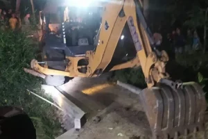 Pencarian Korban Longsor di Blitar Terkendala Tumpukan Material 8 Meter
