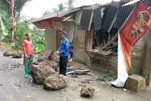 Insiden Longsor Batu Terjadi di Dongko, Trenggalek, Begini Akibatnya