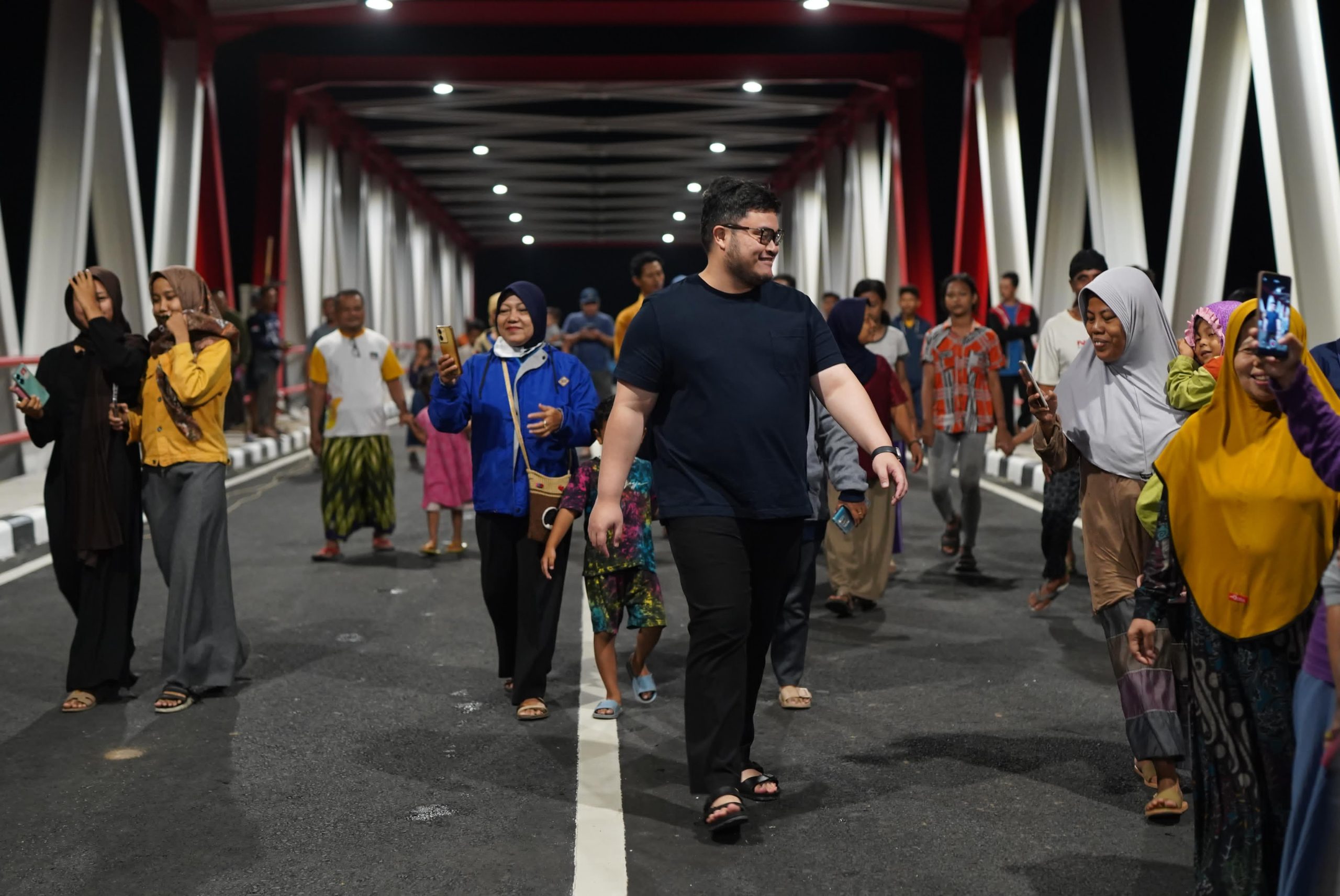 Cek Kesiapan Jembatan Jongbiru, Mas Dhito  : Konstruksi Teruji, Lampu Benderang, Aspal Mulus