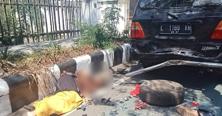 Tabrak Mobil Parkir di Jln Jaksa Agung Suprapto, Kediri, Guru PAUD Meningal Dunia