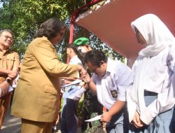 Gelar Peringatan Hari Anak Nasional (HAN) ke-40, Pj Wali Kota Kediri Launching SLB Ramah Anak dan Berikan Santunan 