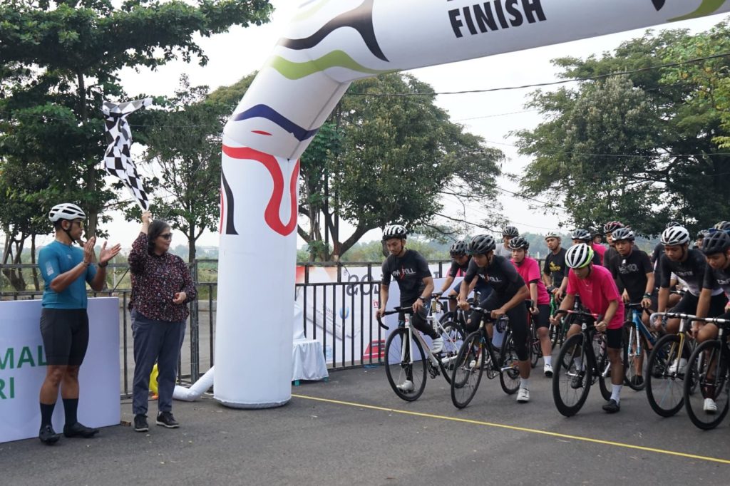 Pj Wali Kota Kediri Berangkatkan Peserta Crit In Joy 2024