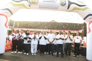 Ikut Jalan Sehat dan Senam Bersama Dalam Rangka HUT Bhayangkara ke-78, Ini yang Disampaikan Pj Wali Kota Kediri