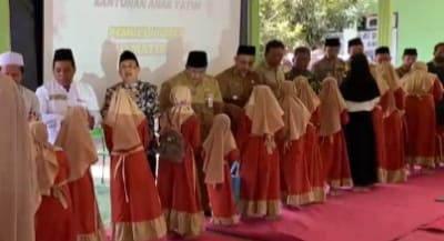 Pemerintah Desa Ngreco, Kecamatan Kandat, Kediri, Santuni Puluhan Anak Yatim di Hari 10 Muharram