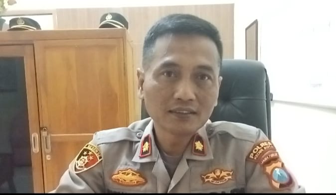 Menyongsong Pilkada, Kapolsek Pesantren, Kota Kediri Gelar Jumat Curhat di 15 Kelurahan