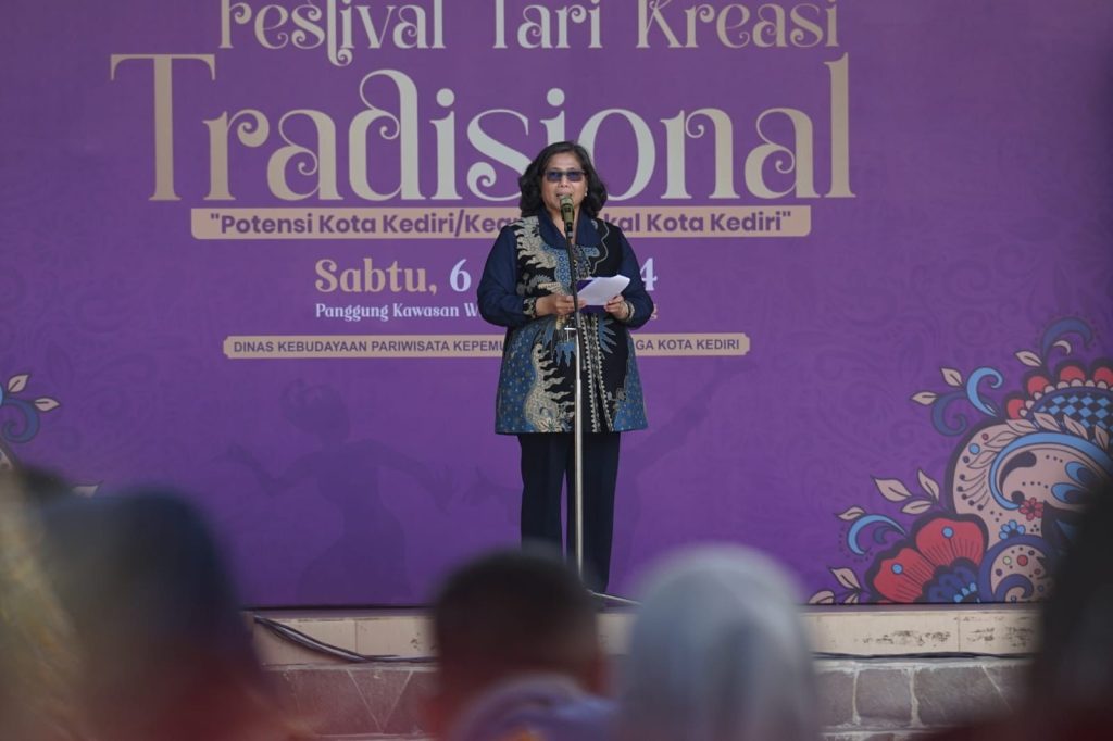 Pj Wali Kota Kediri Zanariah Harapkan Festival Tari Kreasi Tradisional Menjadi Wadah Pelestarian Seni Budaya Tradisional