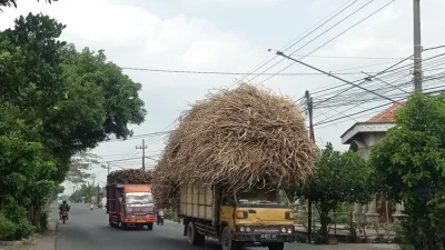 Dishub Kabupaten Kediri Akan Tindak Truk Angkut Tebu Berlebih