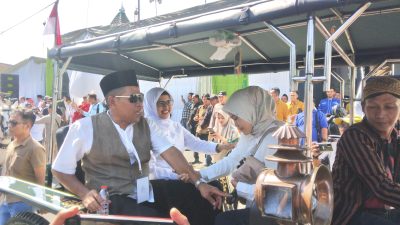 Daftar di Hari Terakhir, Mak Rini Menumpang Delman Warna Hijau