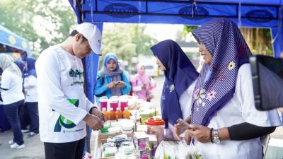 Bupati Lamongan Yuhronur Effendi Dorong UMKM Naik Kelas, Sejajar dengan Pertanian dan Perikanan