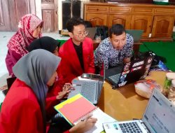 AKN Putra Sang Fajar Blitar Bantu Pelaku UMKM Kembangkan Usaha Melalui Website