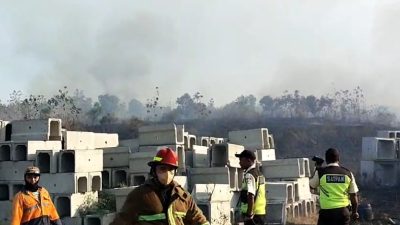 Lahan Kering Dekat Bandara Kediri Terbakar, Ini Pemicunya