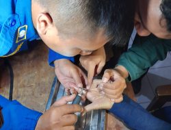 Mbah Saini, Nenek Lanjut Usia Minta Tolong Damkar Kabupaten Kediri, Jari Tangannya Melepuh Akibat Cincin