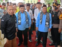 Pasangan WarSa Resmi Daftar di KPU Kabupaten Jombang, Ditemani Dukungan Massa yang Meriah