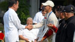 Atlet Indonesia Peraih Medali Emas Olimpiade Dapat Duit Rp 6 Miliar, Diberikan Langsung Presiden Jokowi