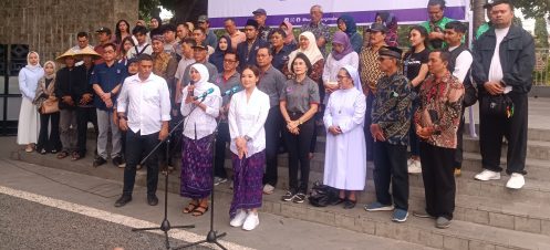 Siap Maju Pilkada Kota Kediri, Pasangan Ferry Silviana Feronica dan Regina Nadya Suwono, Gelar Konferensi Pers, Ini Komitmennya