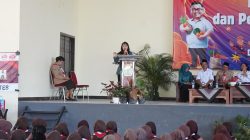 Mbak Cicha, Bunda Genre Kabupaten Kediri dan Mbak Dewi Berikan Edukasi Gizi Pada Remaja Putri Agar Terhindar dari  Anemia