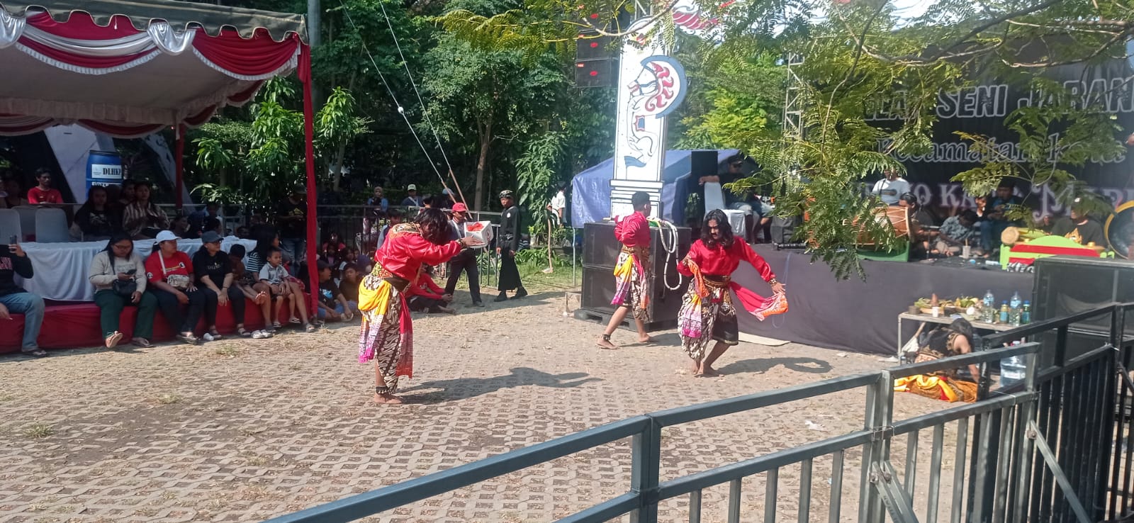 Serangkaian Pentas Seni Budaya  Kediri: Antusiasme Warga Tinggi