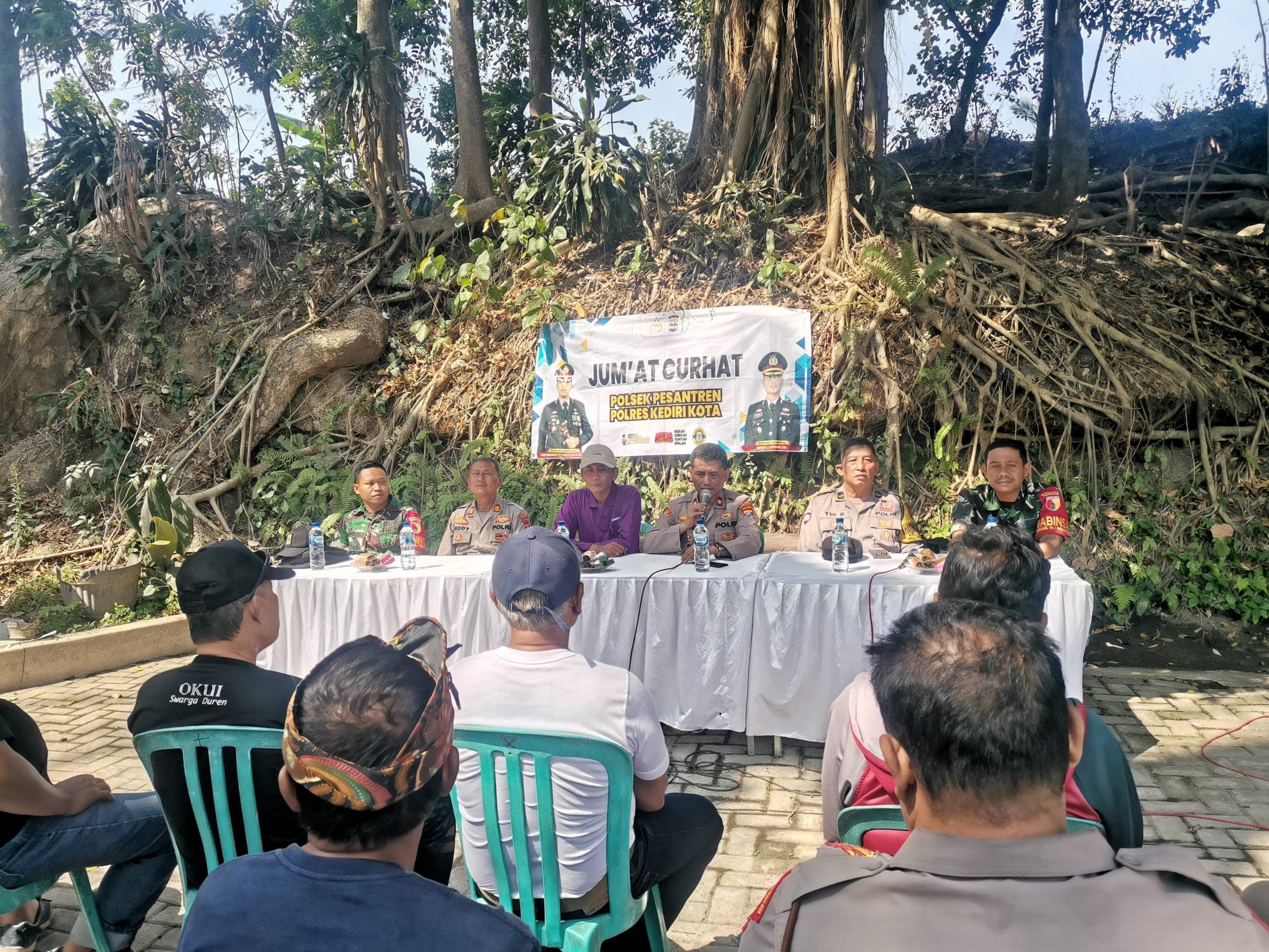 Polsek Pesantren Gelar Jumat Curhat di Sumber Bulus