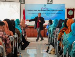Tingkatkan Ketahanan PAAREDI Menuju Keluarga Berkualitas, TP PKK Bersama DP3AP2KB Kota Kediri Gelar Sosialisasi Parenting
