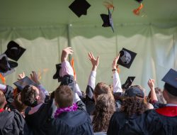 Inspirasi 30 Ucapan Selamat WIsuda untuk Teman, Kalimat Hangat Membuat Momen Makin Dikenang