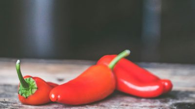 Harga Cabai di Pasar Legi Jombang Melambung, Pedagang dan Pembeli Beradaptasi!