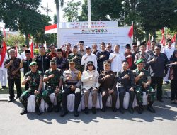 Pj Wali Kota Kediri Didampingi Kapolres Kediri Kota dan Dandim 0809 Kediri Pimpin Apel Gelar Pasukan Operasi Mantap Praja Semeru 2024