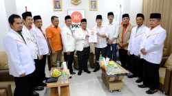 Petahana saat menerima rekomendasi di DPW PKS Jatim