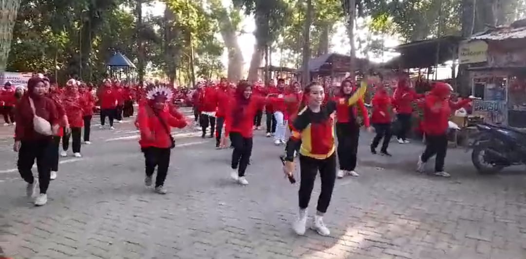 Senam Sehat Bareng 150 Kader Kesehatan ILP Kelurahan Tosaren: Tingkatkan Kekompakan dan Silaturahmi Antar Kader Posyandu