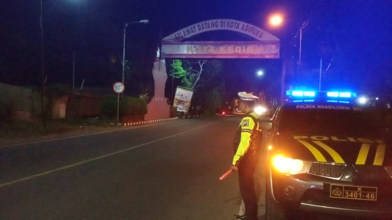 Polsek Ngadiluwih Rutin Patroli Subuh, Cegah Konvoi Geng Motor dan Begal