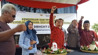 Pasar Loak Kaliombo, Kediri, Tidak Dipindah, Pembangunan Diawali Pagar Pembatas dengan Nilai Proyek 200 Juta